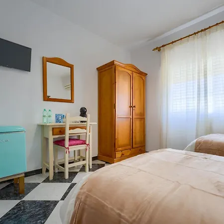 Pensión Rosales Conil De La Frontera